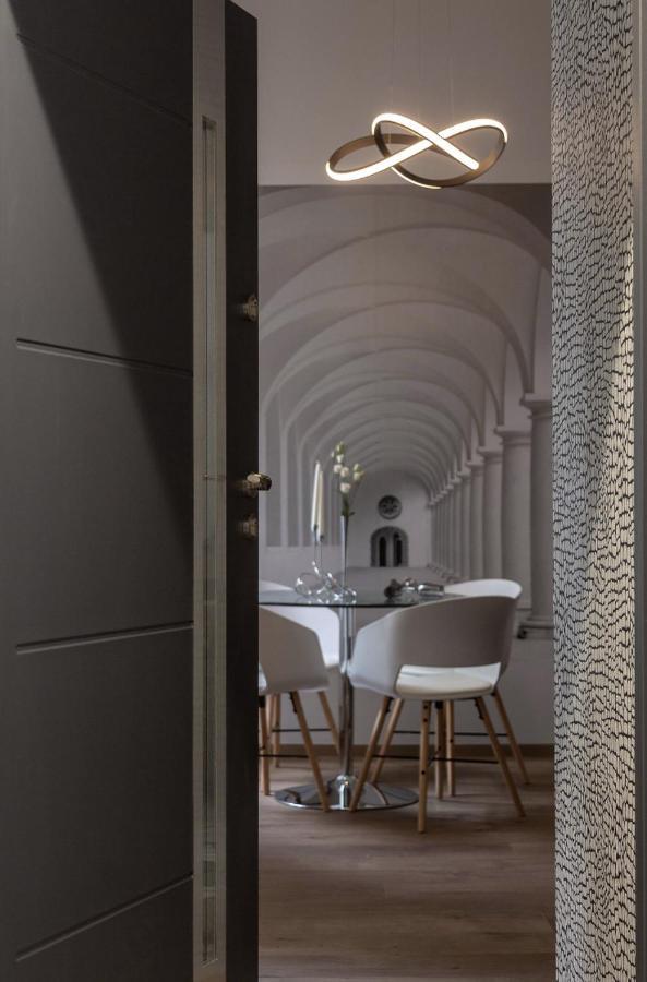 Premium Apartment By Hi5-King Street'S Luxury บูดาเปสต์ ภายนอก รูปภาพ